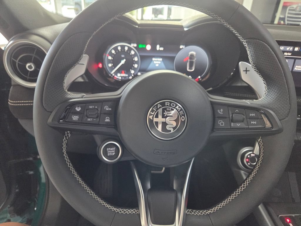 New 2026 Alfa Romeo Tonale w/ Active Assist Package AWD/4WD image 13