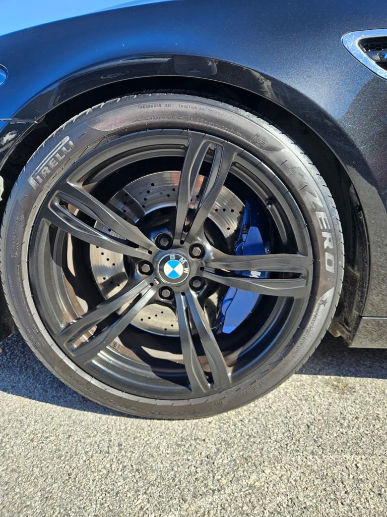 Used 2013 BMW M5 RWD image 9