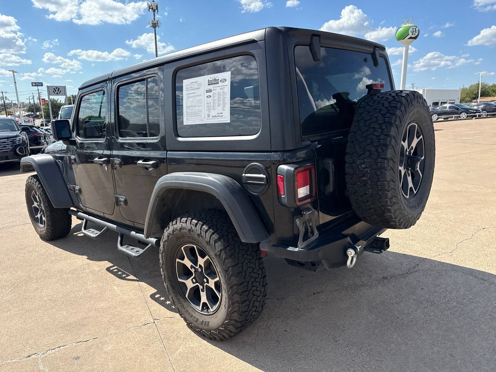 Used 2022 Jeep Wrangler Unlimited Rubicon AWD/4WD image 5
