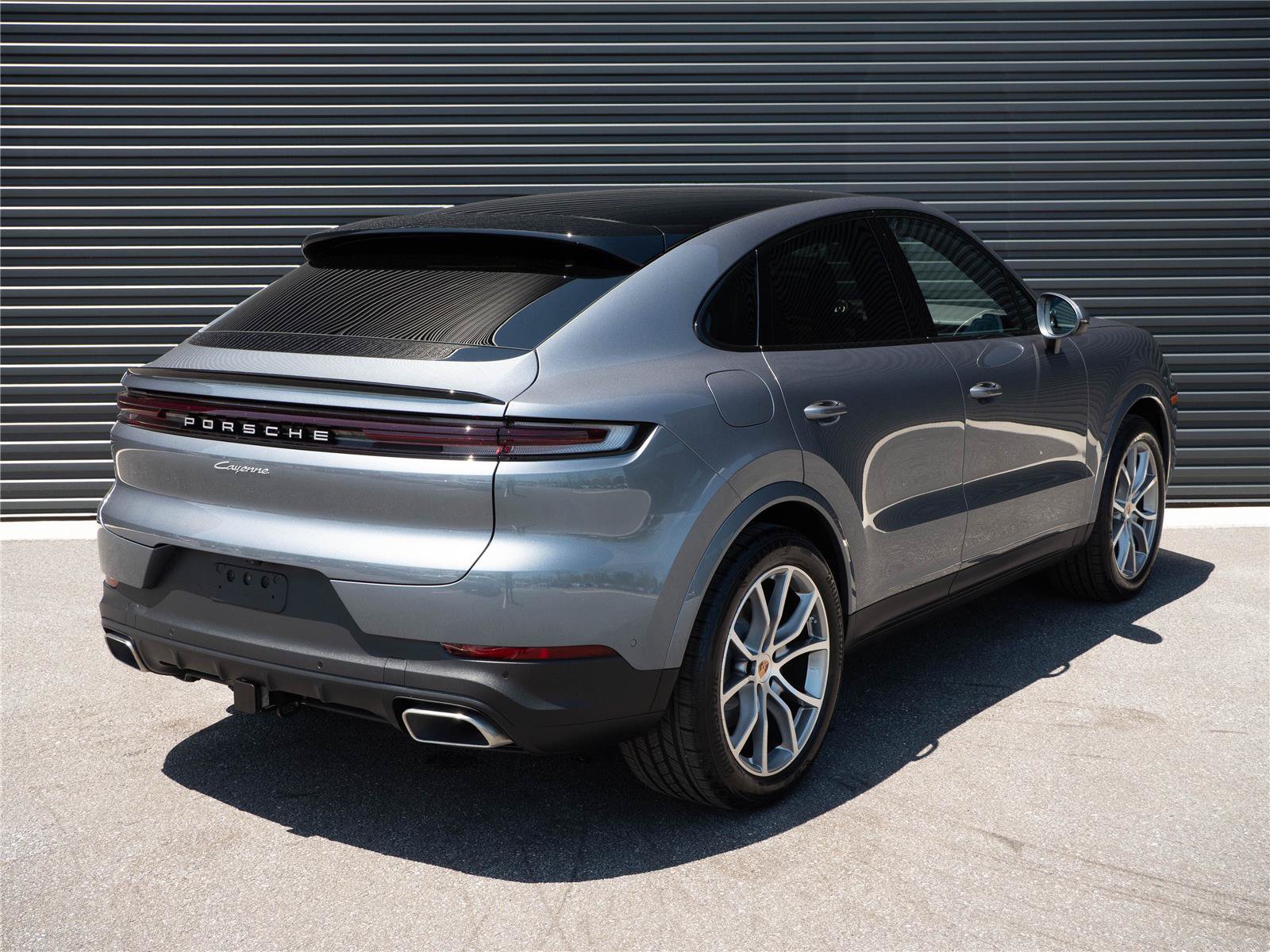 Certified 2026 Porsche Cayenne Coupe AWD/4WD image 30
