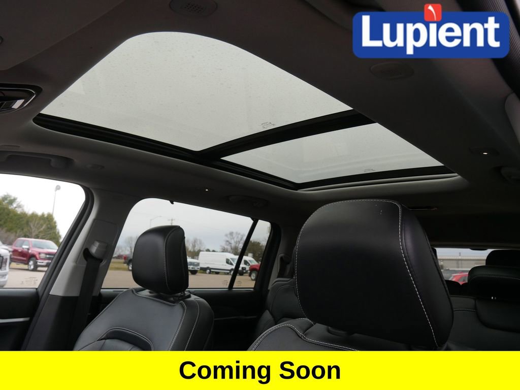 Used 2023 Jeep Grand Cherokee L Limited w/ Luxury Tech Group II image 18