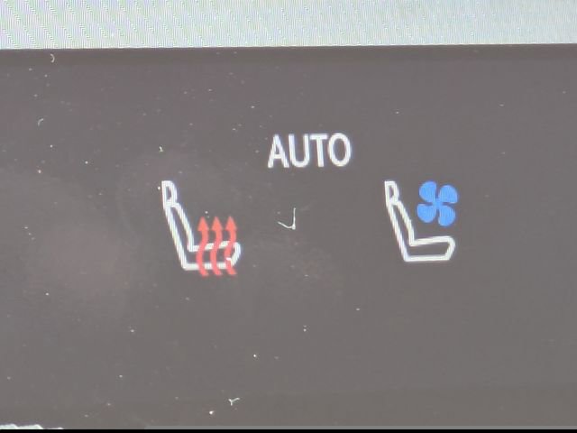 Used 2024 Lexus RX 350 Premium Plus w/ Convenience Package image 23