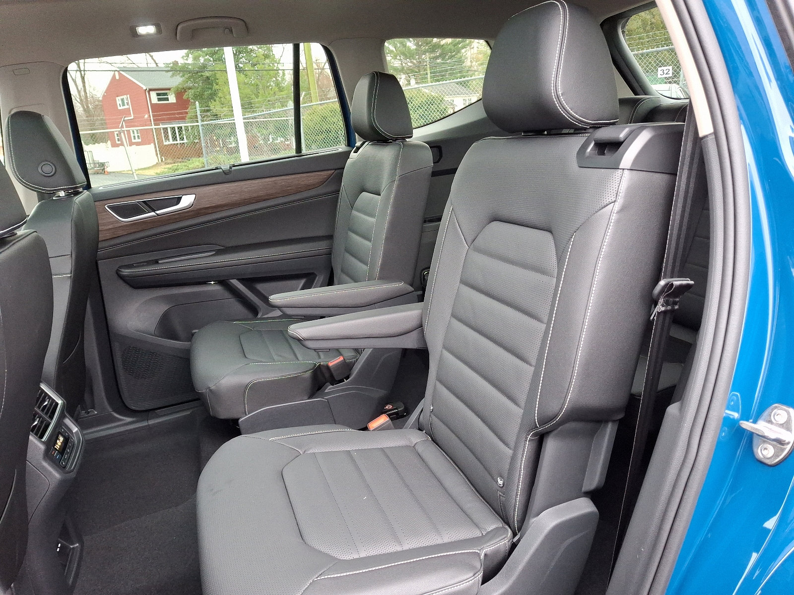 New 2025 Volkswagen Atlas SEL image 6
