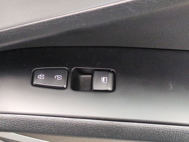 Used 2023 Kia Soul LX image 33