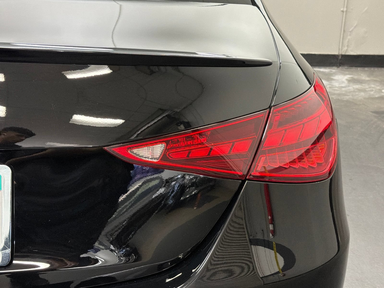 Used 2025 Mercedes-Benz C 300 Sedan image 15