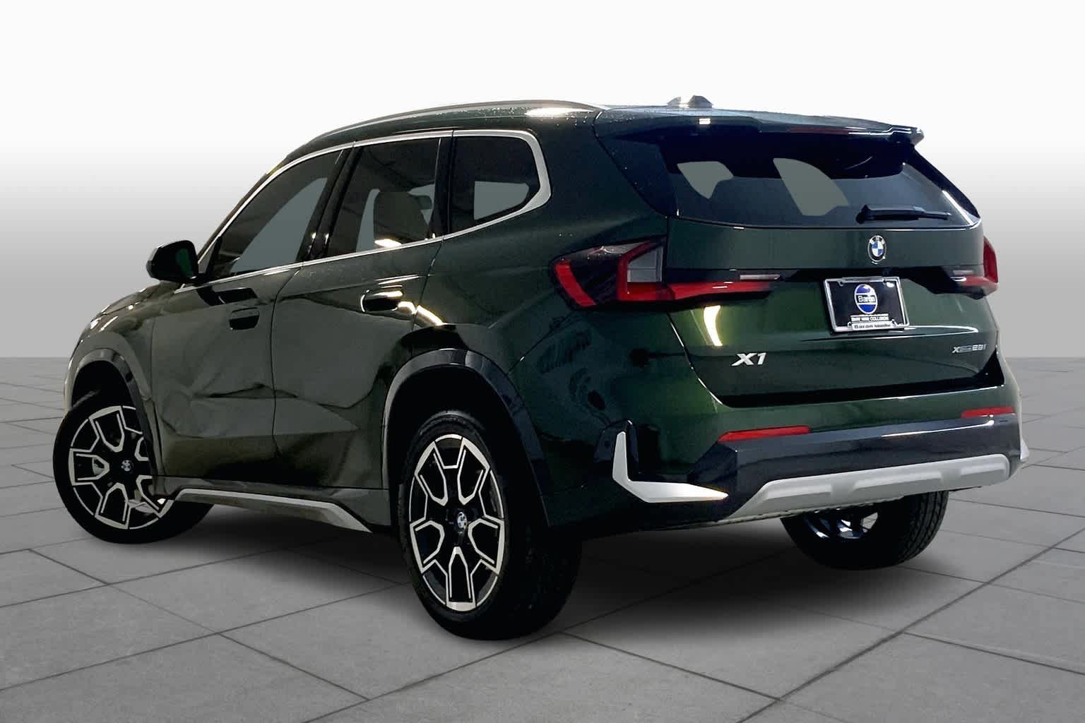 Used 2024 BMW X1 xDrive28i w/ Premium Package AWD/4WD image 12