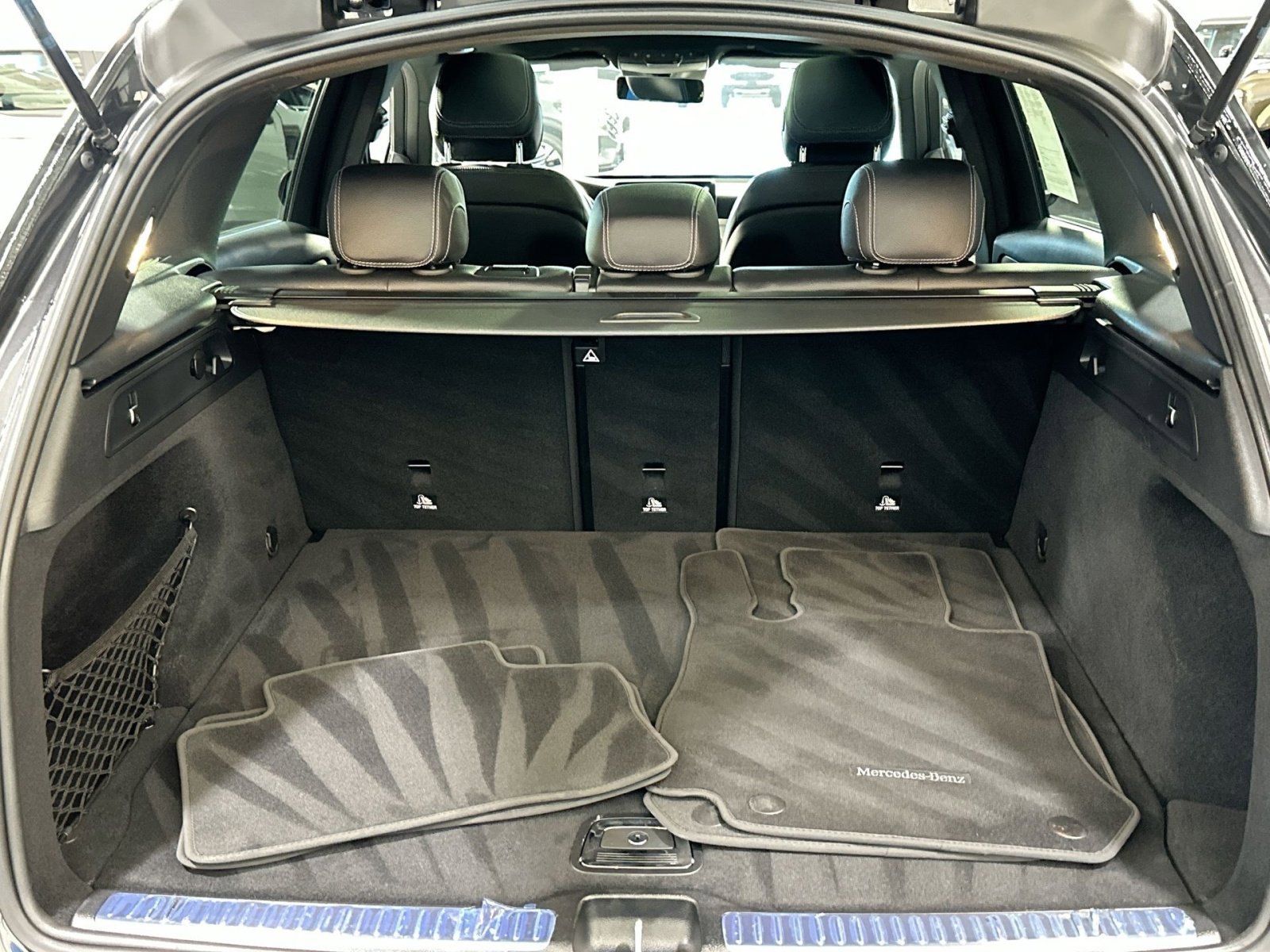 Used 2022 Mercedes-Benz GLC 300 4MATIC image 34