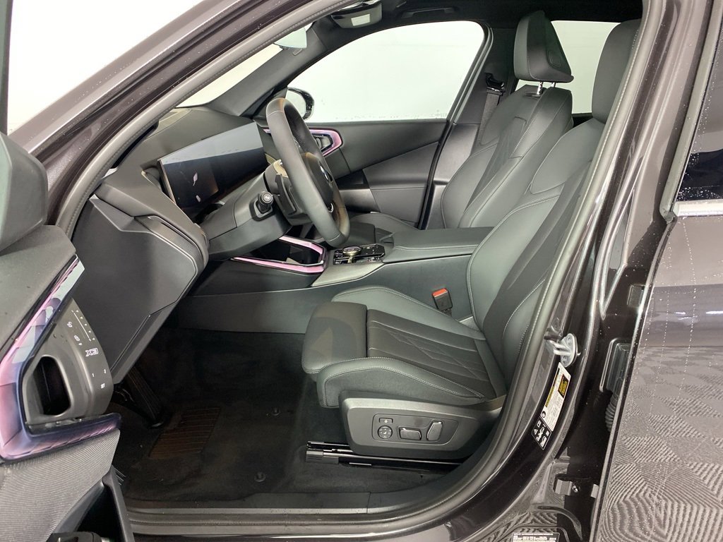 Used 2025 BMW X3 xDrive30i w/ Premium Package image 6