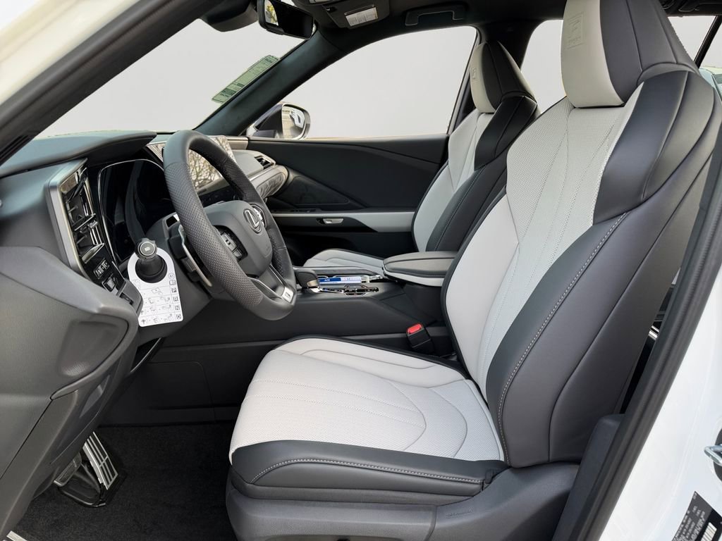 New 2026 Lexus TX 500h AWD image 14