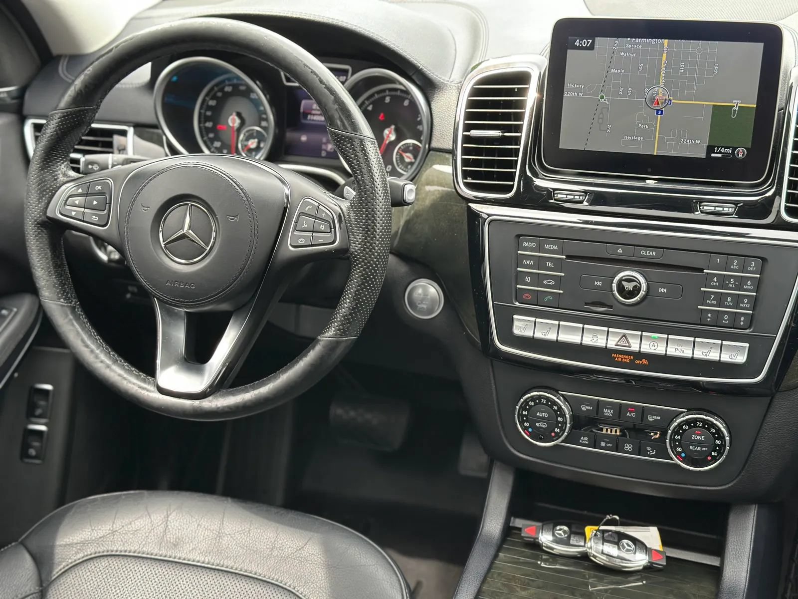 Used 2018 Mercedes-Benz GLS 550 4MATIC w/ Driver Assistance Package image 32
