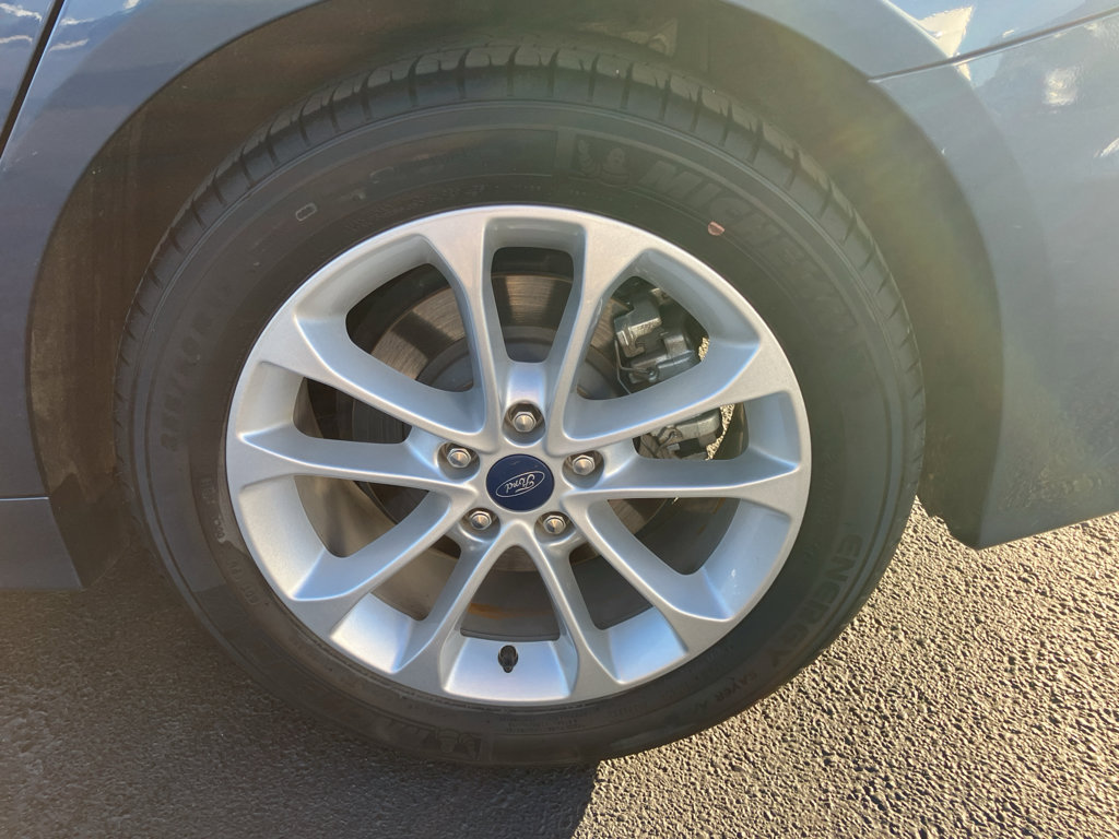 Certified 2019 Ford Fusion SE image 13