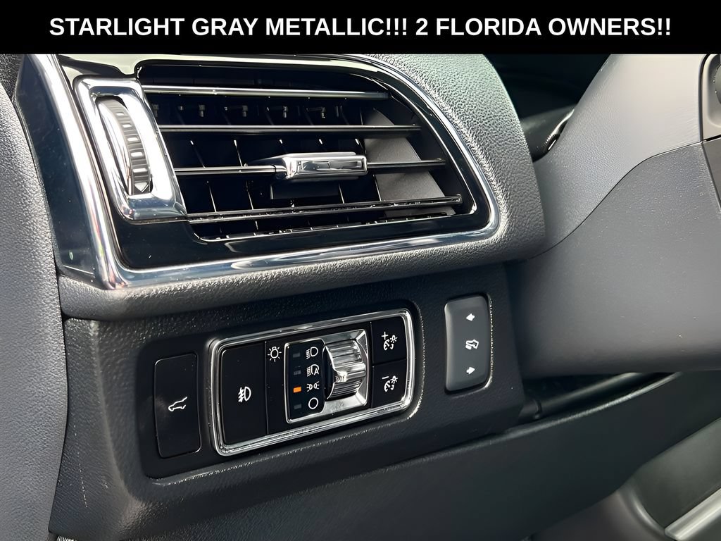 Used 2023 Lincoln Navigator 4WD image 50