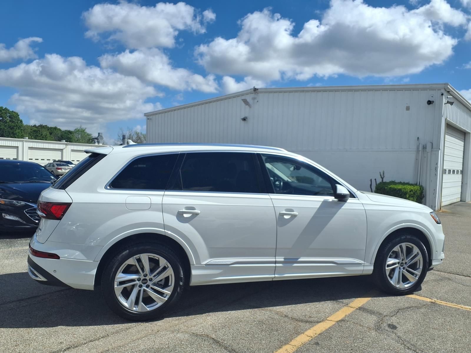 Used 2023 Audi Q7 3.0T Premium Plus image 21