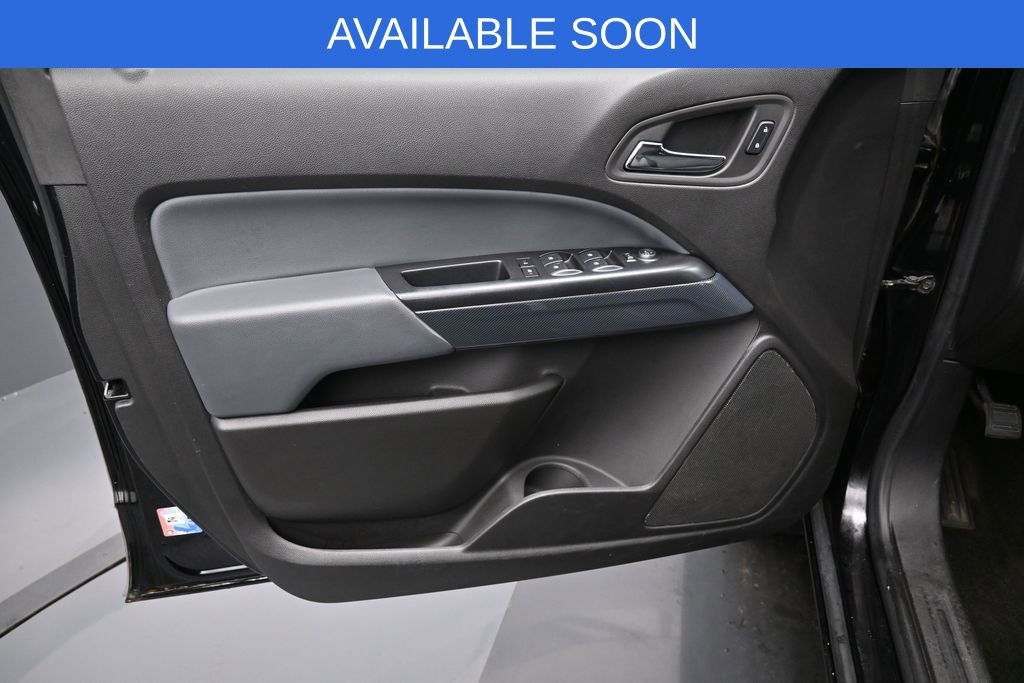 Used 2015 Chevrolet Colorado Z71 AWD/4WD image 11