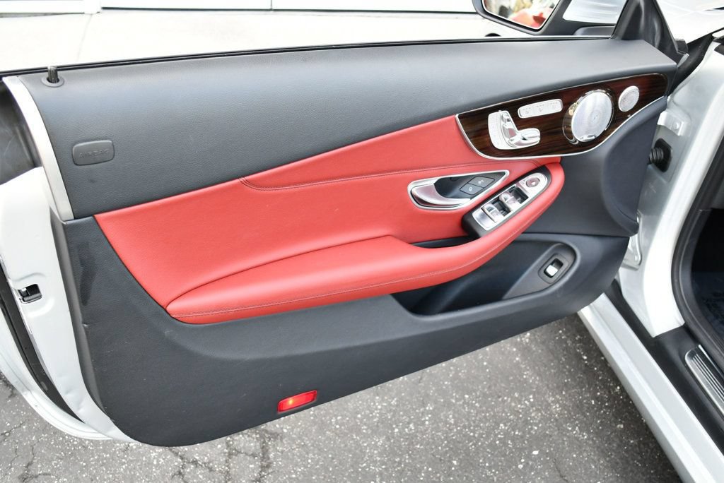 Used 2020 Mercedes-Benz C 300 4MATIC Cabriolet image 11