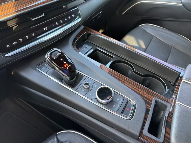 Used 2023 Cadillac Escalade Premium Luxury image 21