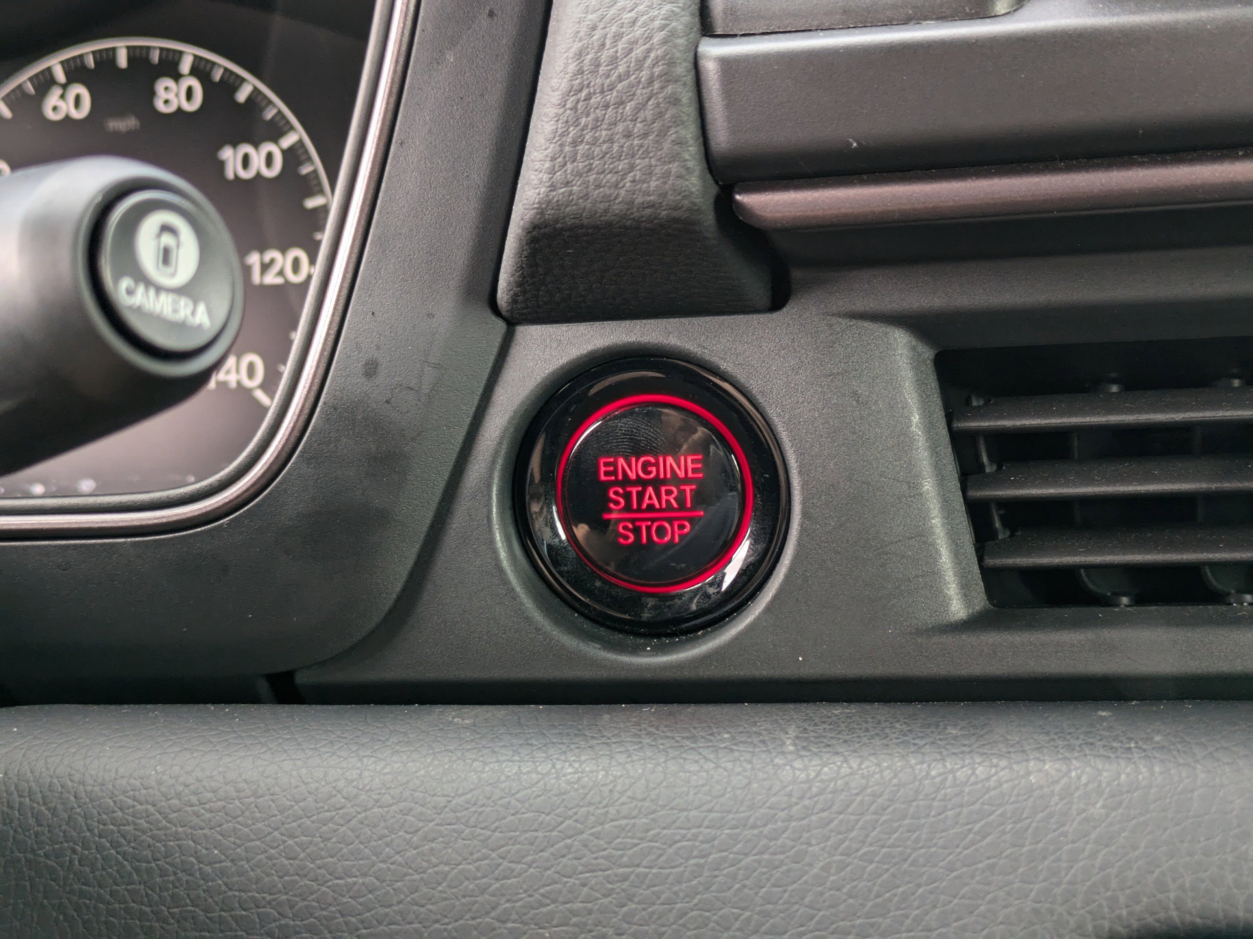 Used 2023 Honda Pilot TrailSport image 28