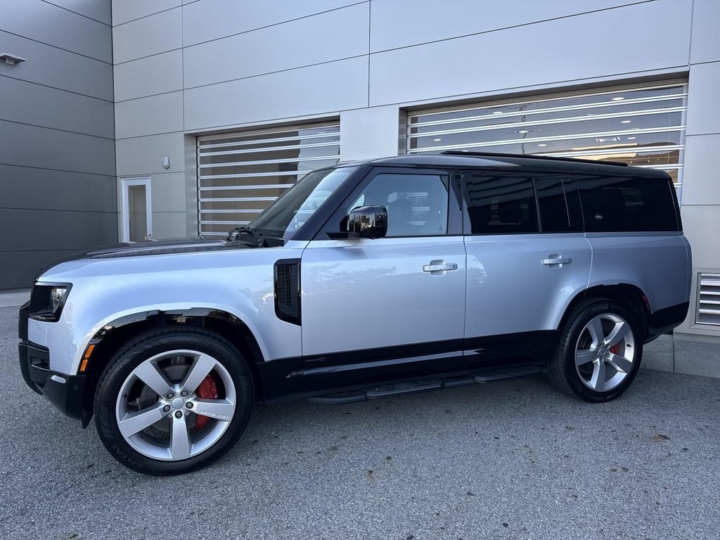 Certified 2024 Land Rover Defender 130 X AWD/4WD image 3