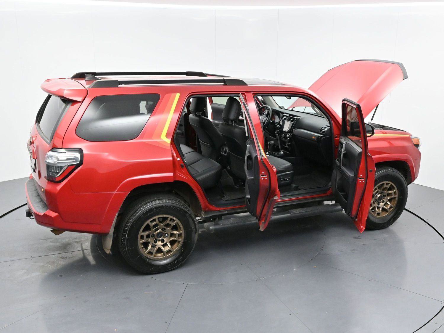 Used 2023 Toyota 4Runner 40th Anniversary SE AWD/4WD image 39