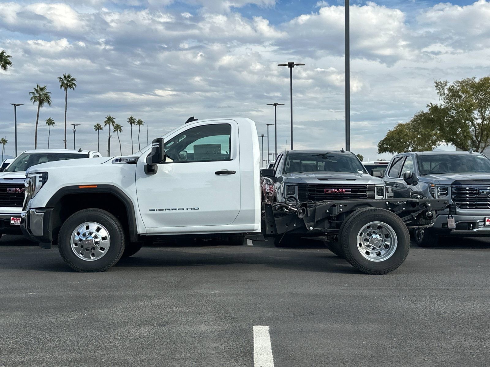 New 2025 GMC Sierra 3500 Pro w/ Convenience Package AWD/4WD image 7