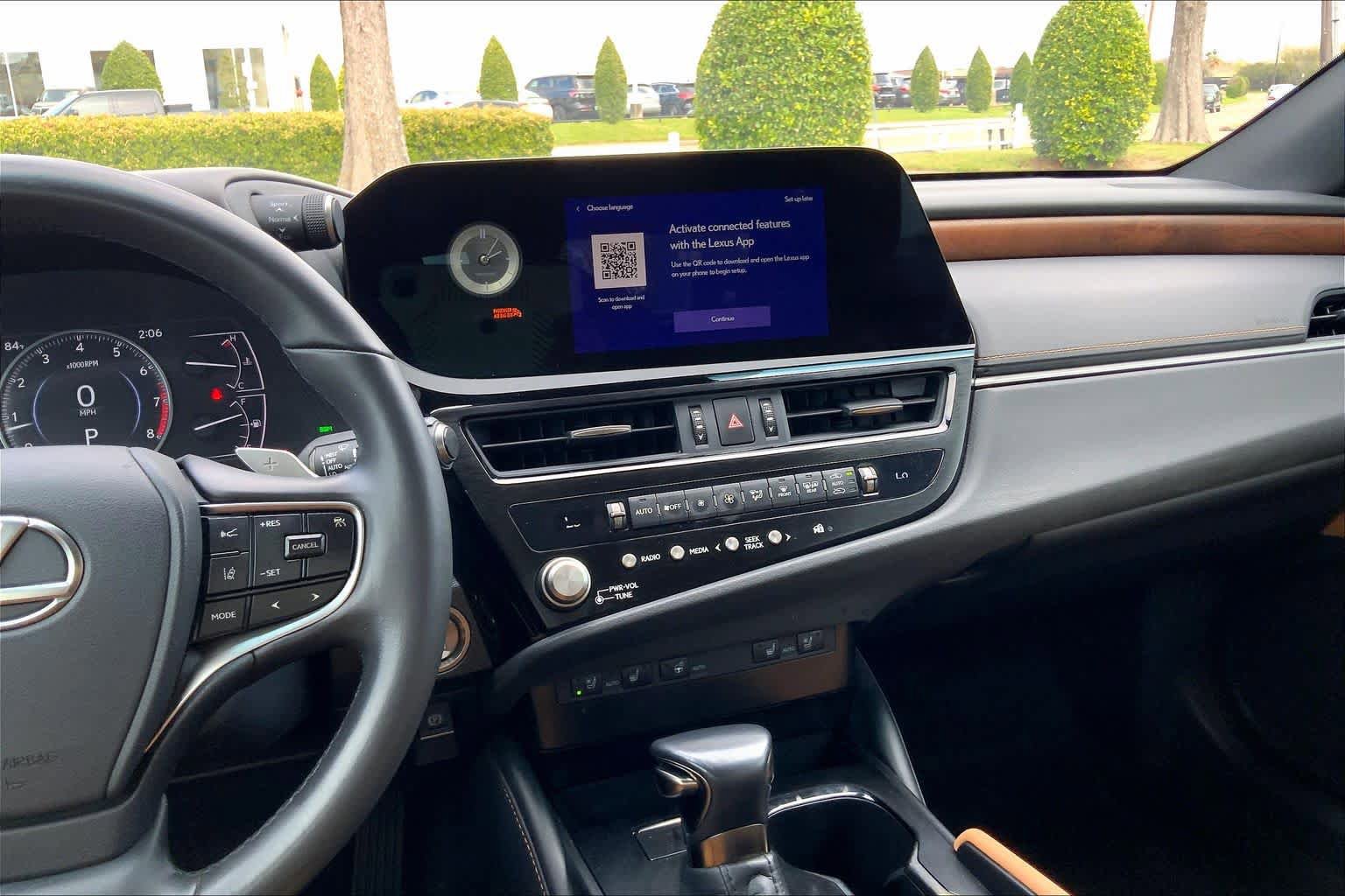 Used 2024 Lexus ES 350 w/ Premium Package FWD image 7