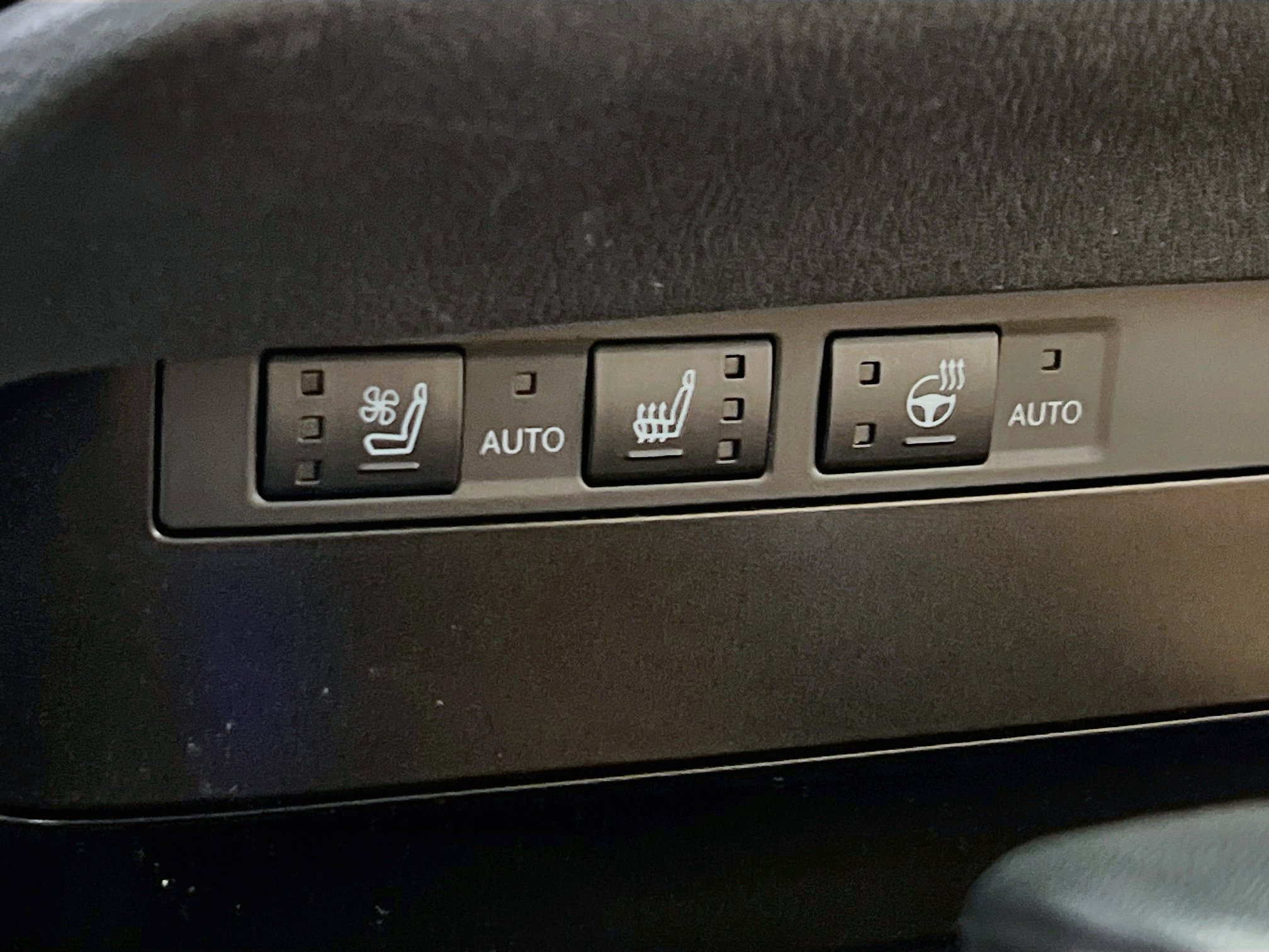 Used 2024 Lexus ES 350 w/ Premium Package FWD image 19