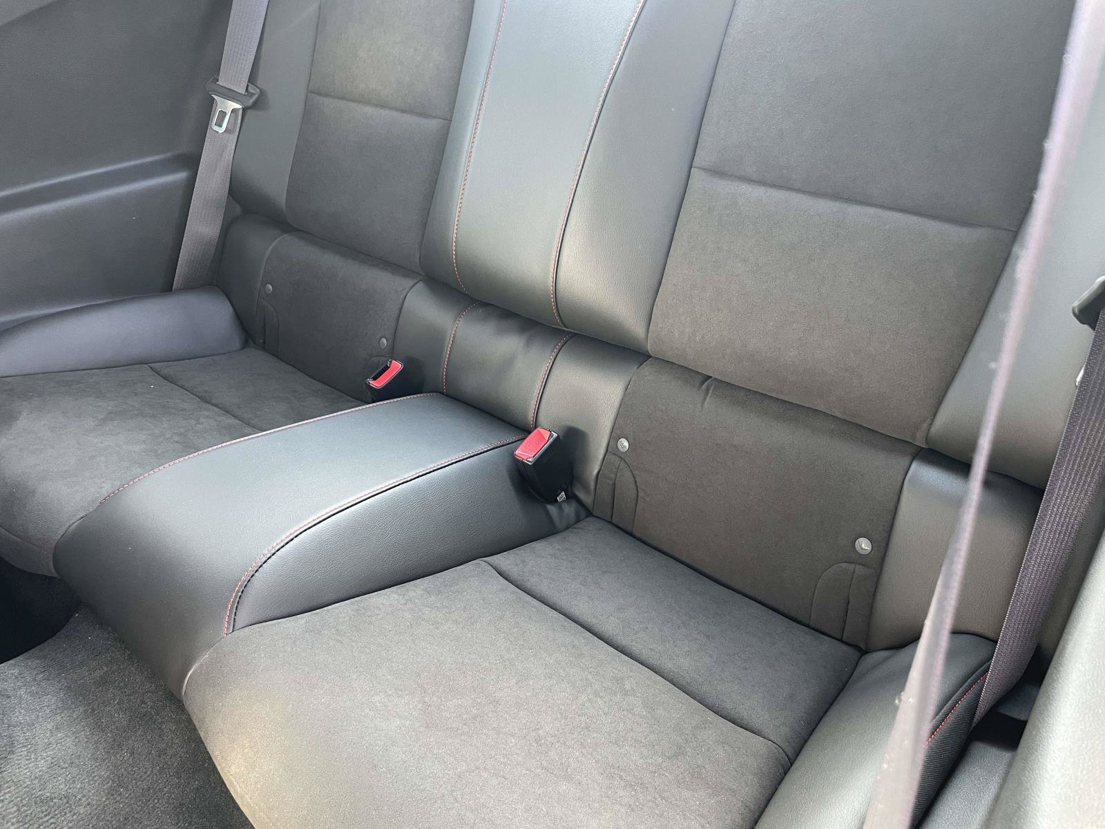 Used 2015 Chevrolet Camaro ZL1 RWD image 15