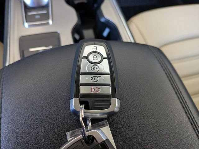 Certified 2022 Ford Edge SEL w/ Convenience Package image 30