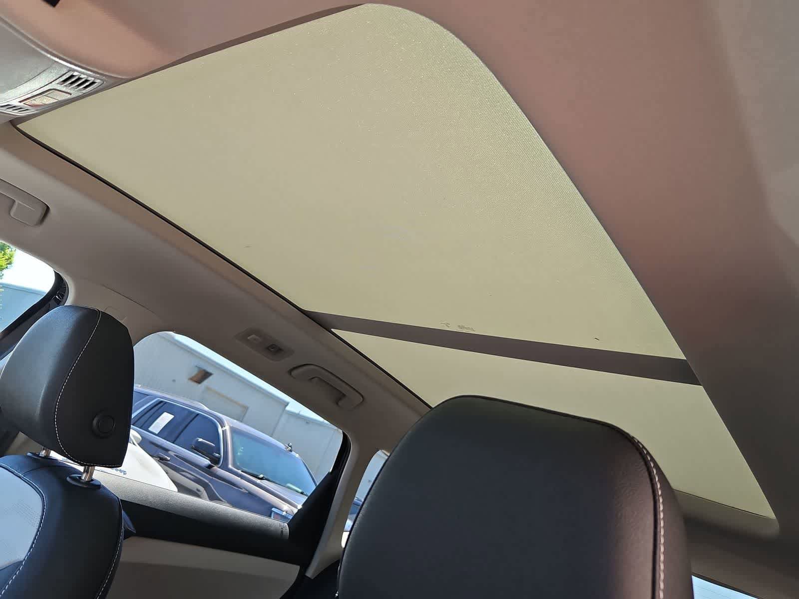 New 2026 Volkswagen Taos SEL AWD/4WD image 19