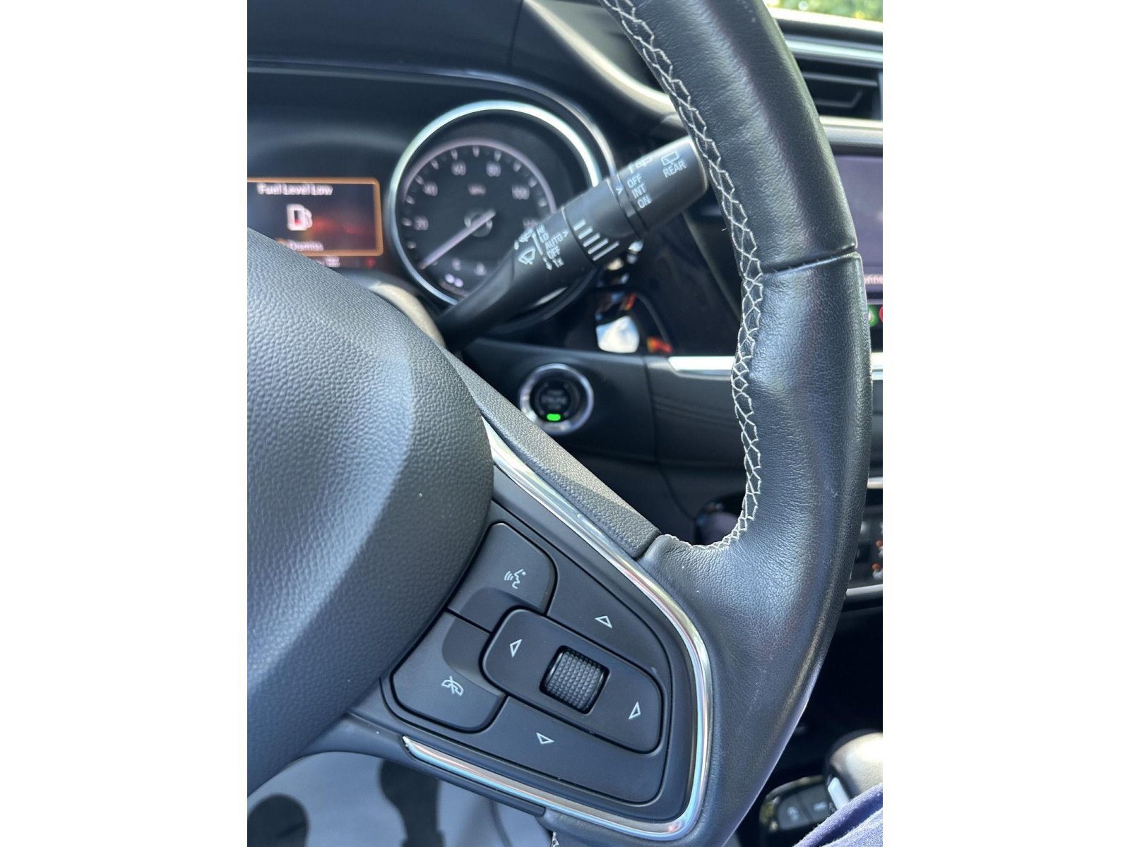 Used 2023 Buick Encore GX Essence w/ Advanced Technology Package AWD/4WD image 45