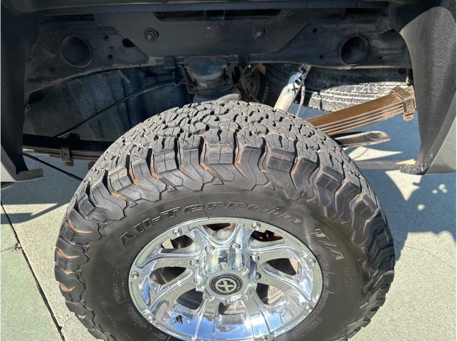 Used 2013 GMC Sierra 2500 SLE w/ SLE Preferred Package image 21