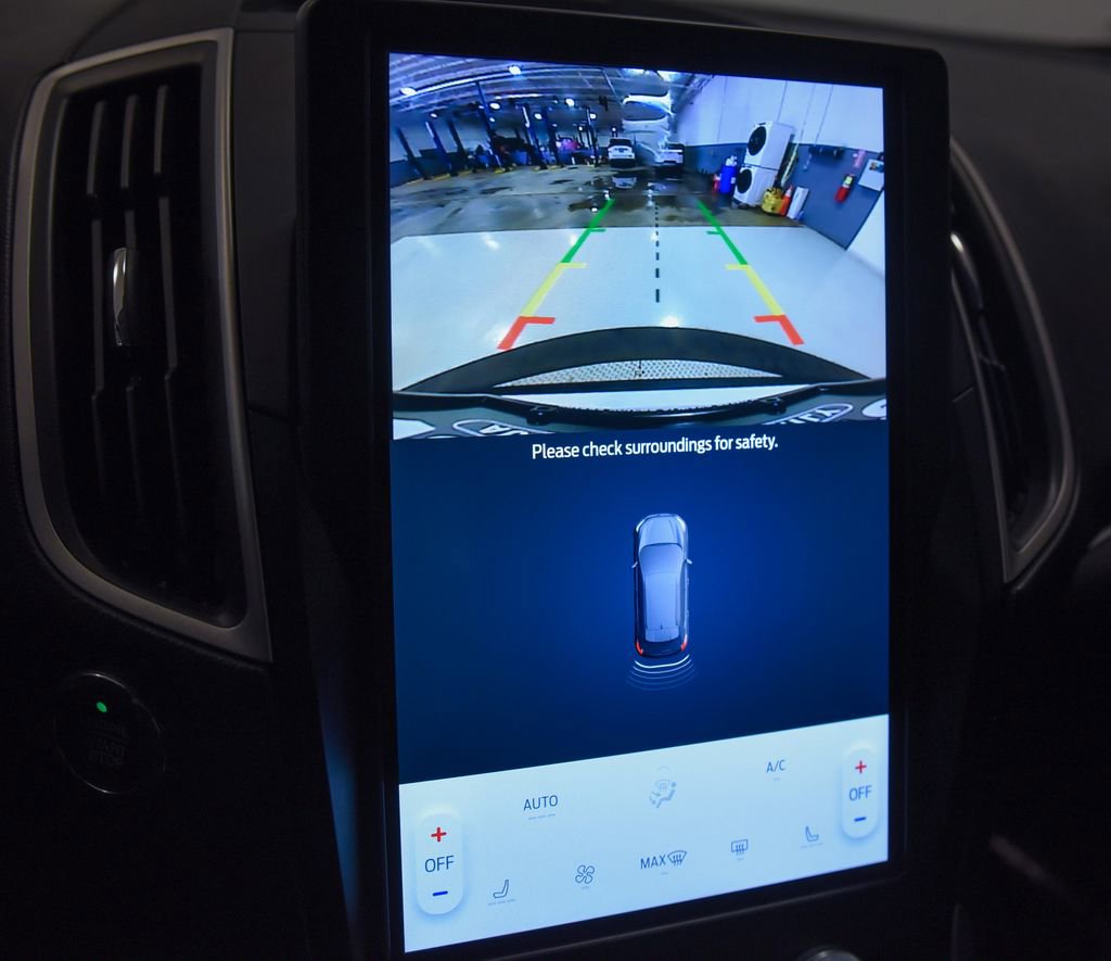 Used 2022 Ford Edge SEL AWD/4WD image 19