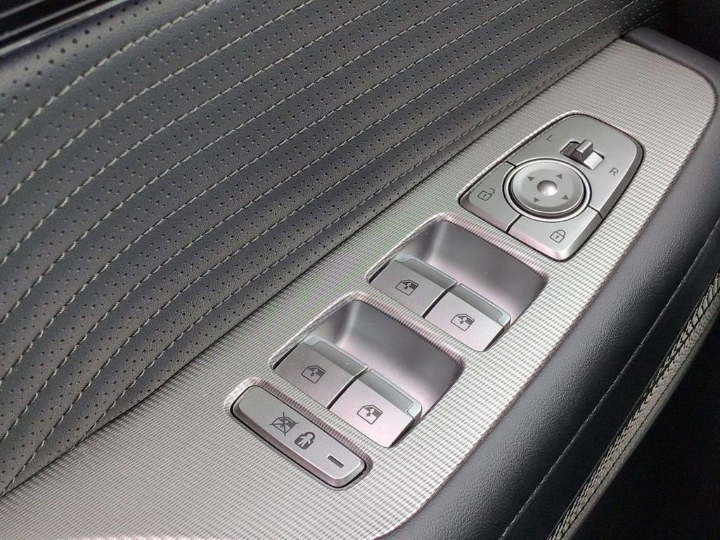 Used 2023 Hyundai Palisade Calligraphy image 26