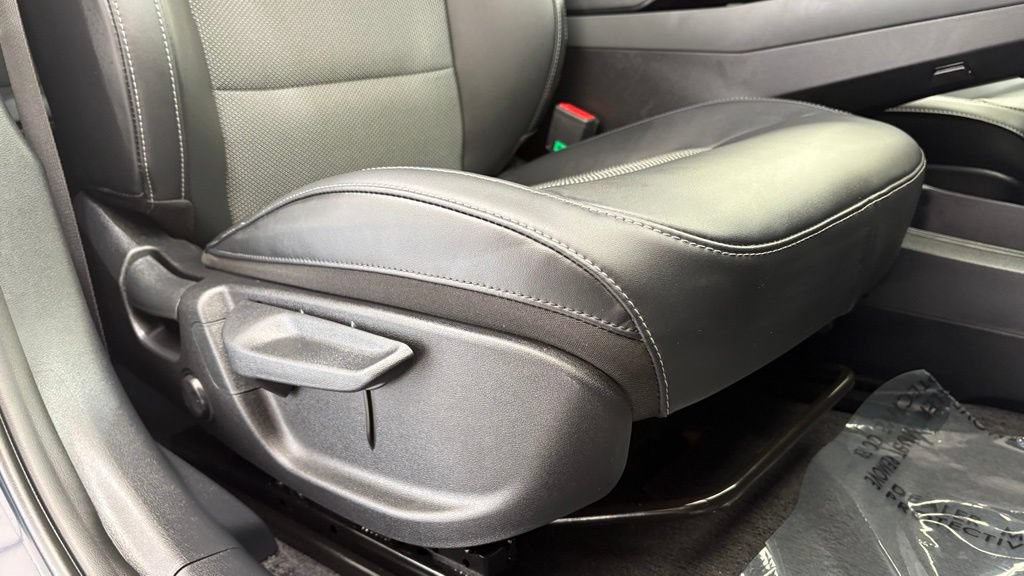 Used 2025 Kia EV6 Light AWD/4WD image 25