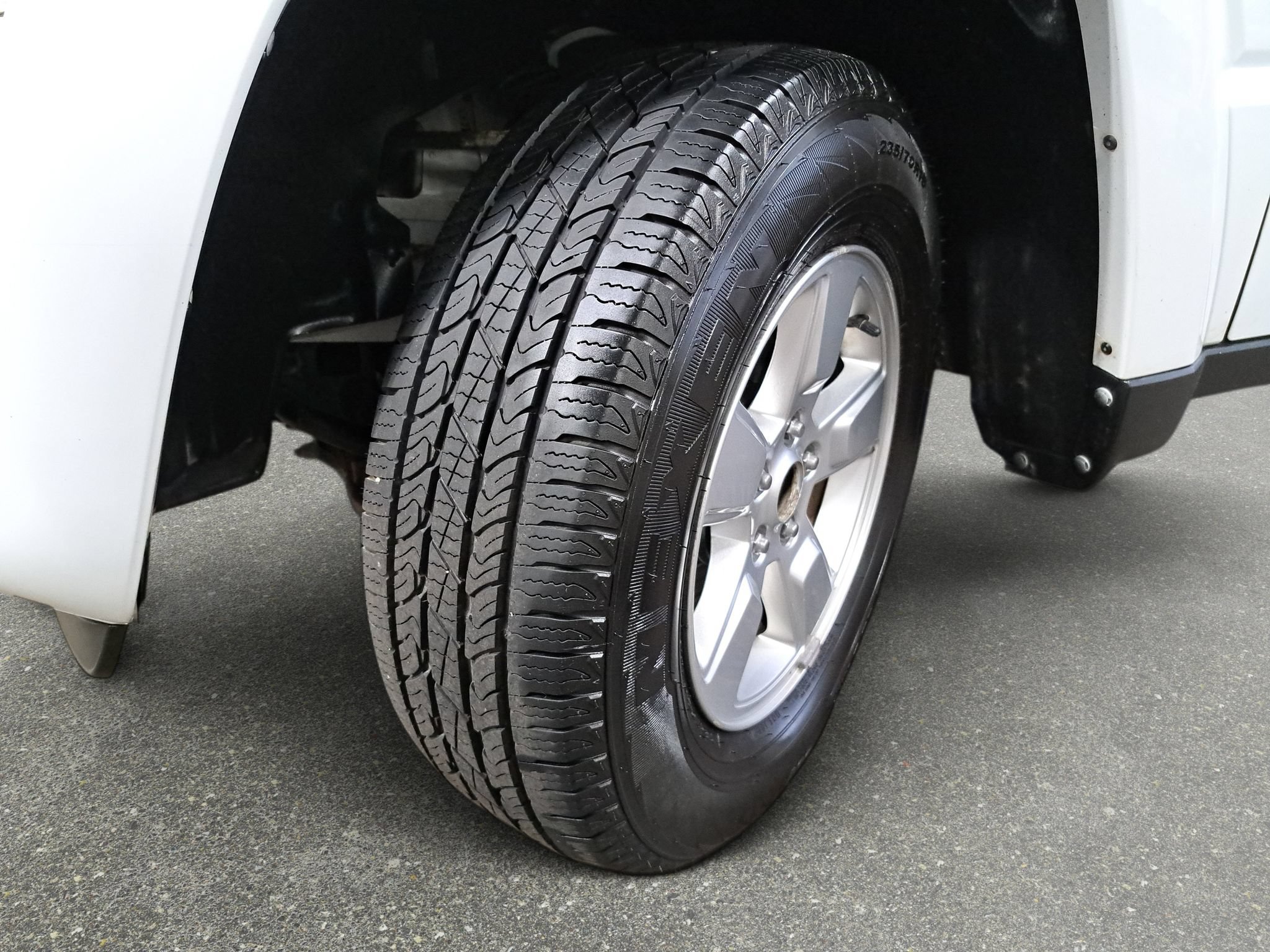 Used 2011 Jeep Liberty Sport AWD/4WD image 28