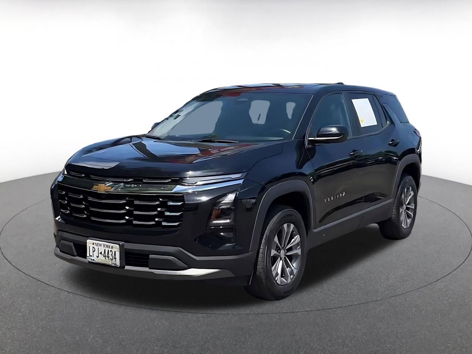 Used 2025 Chevrolet Equinox LT FWD image 7