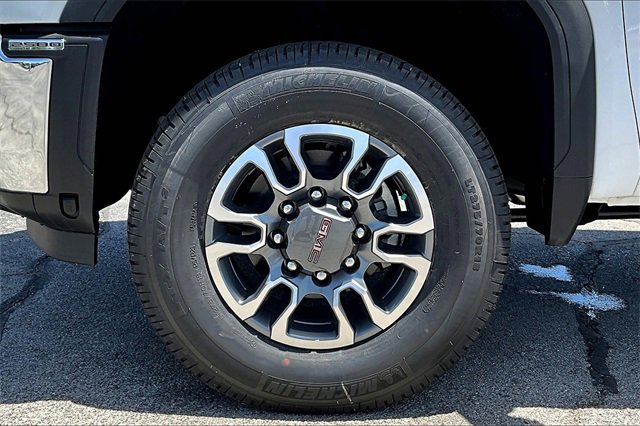 New 2025 GMC Sierra 2500 SLT image 12
