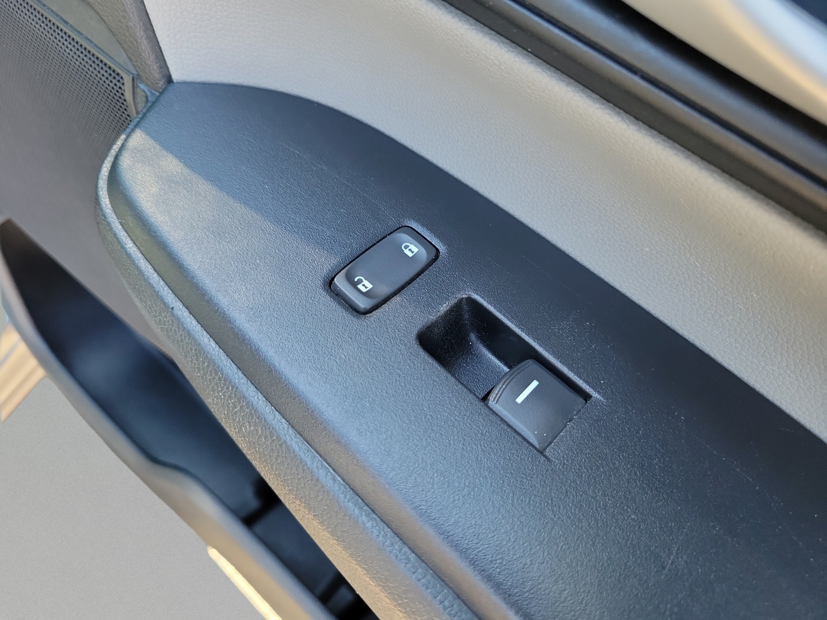 Used 2019 Honda CR-V LX image 20