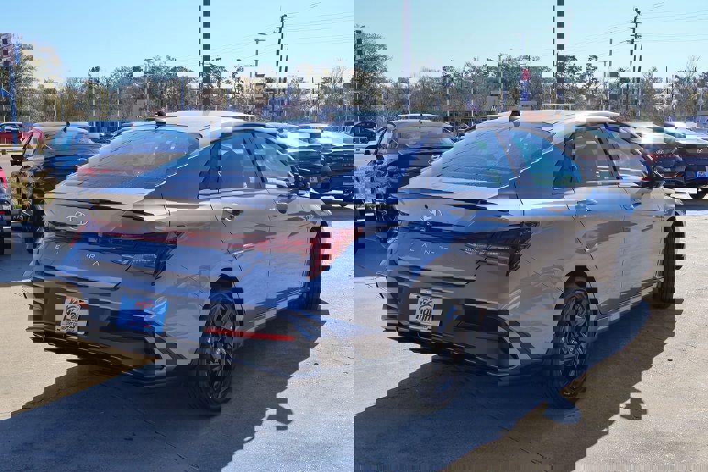 New 2026 Hyundai Elantra SEL Sport Premium image 24