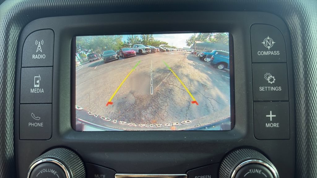 Used 2021 Jeep Wrangler Sport AWD/4WD image 16
