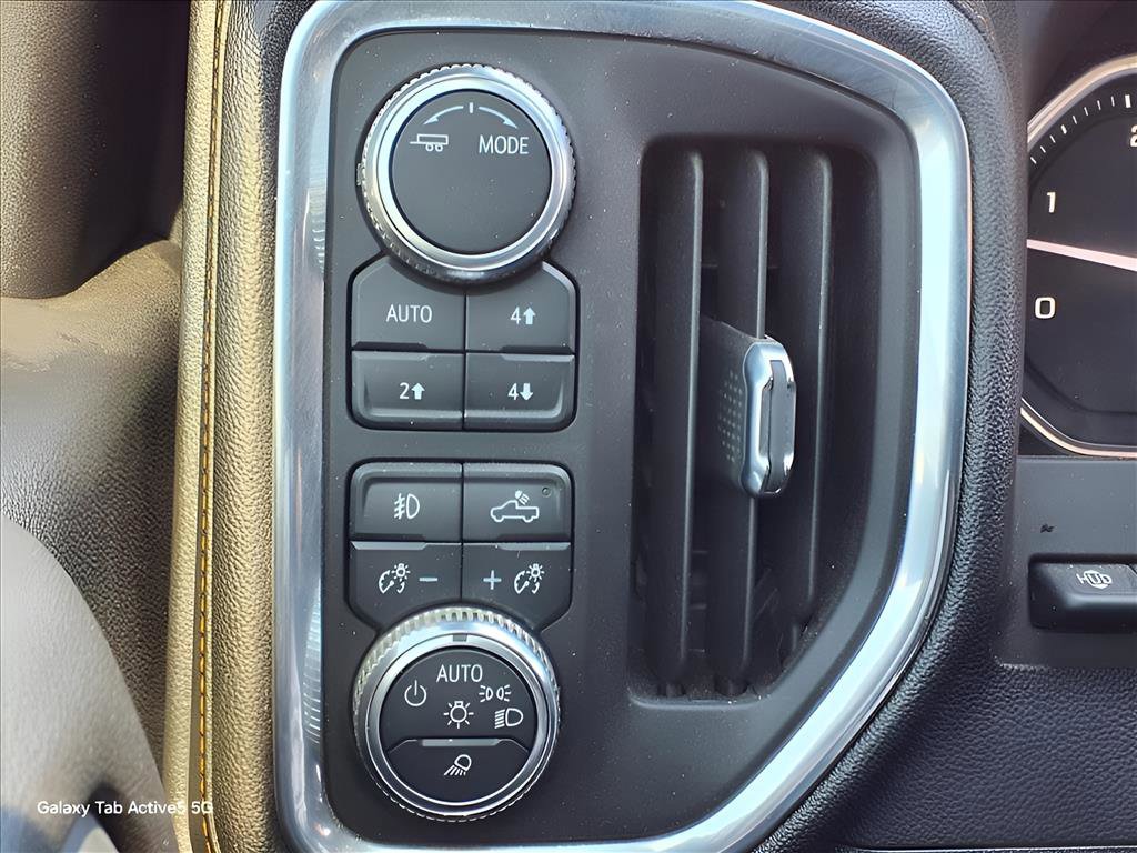 Used 2023 GMC Sierra 2500 AT4 w/ AT4 Premium Plus Package image 11