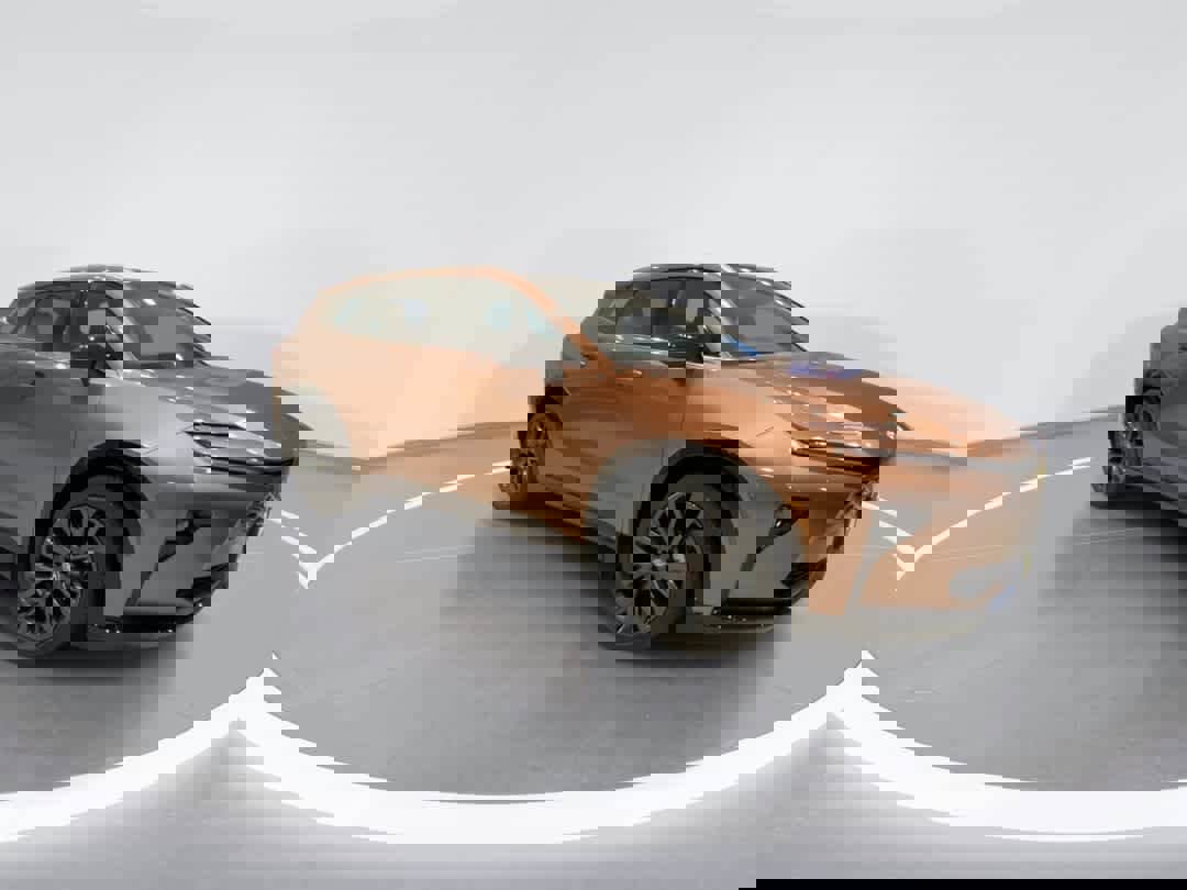 Used 2025 Toyota Crown Signia Limited image 2