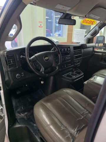 Used 2020 Chevrolet Express 3500 Extended w/ Driver Convenience Package RWD image 6