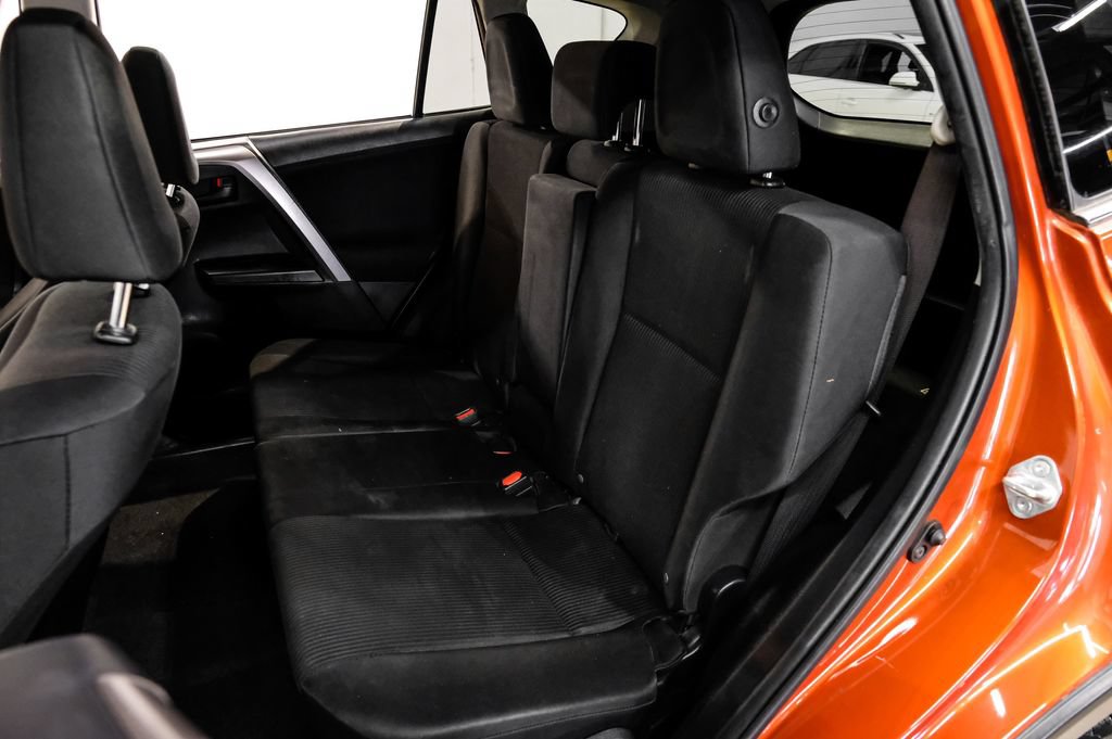 Used 2016 Toyota RAV4 LE FWD image 43