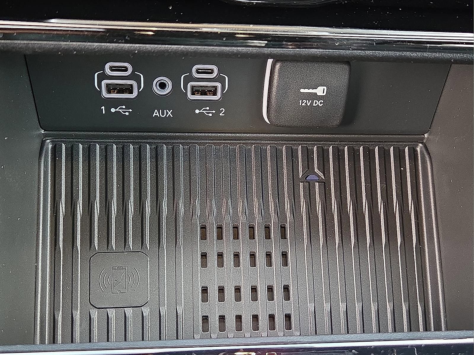 New 2026 Jeep Grand Cherokee Limited w/ Luxury Tech Group II image 17