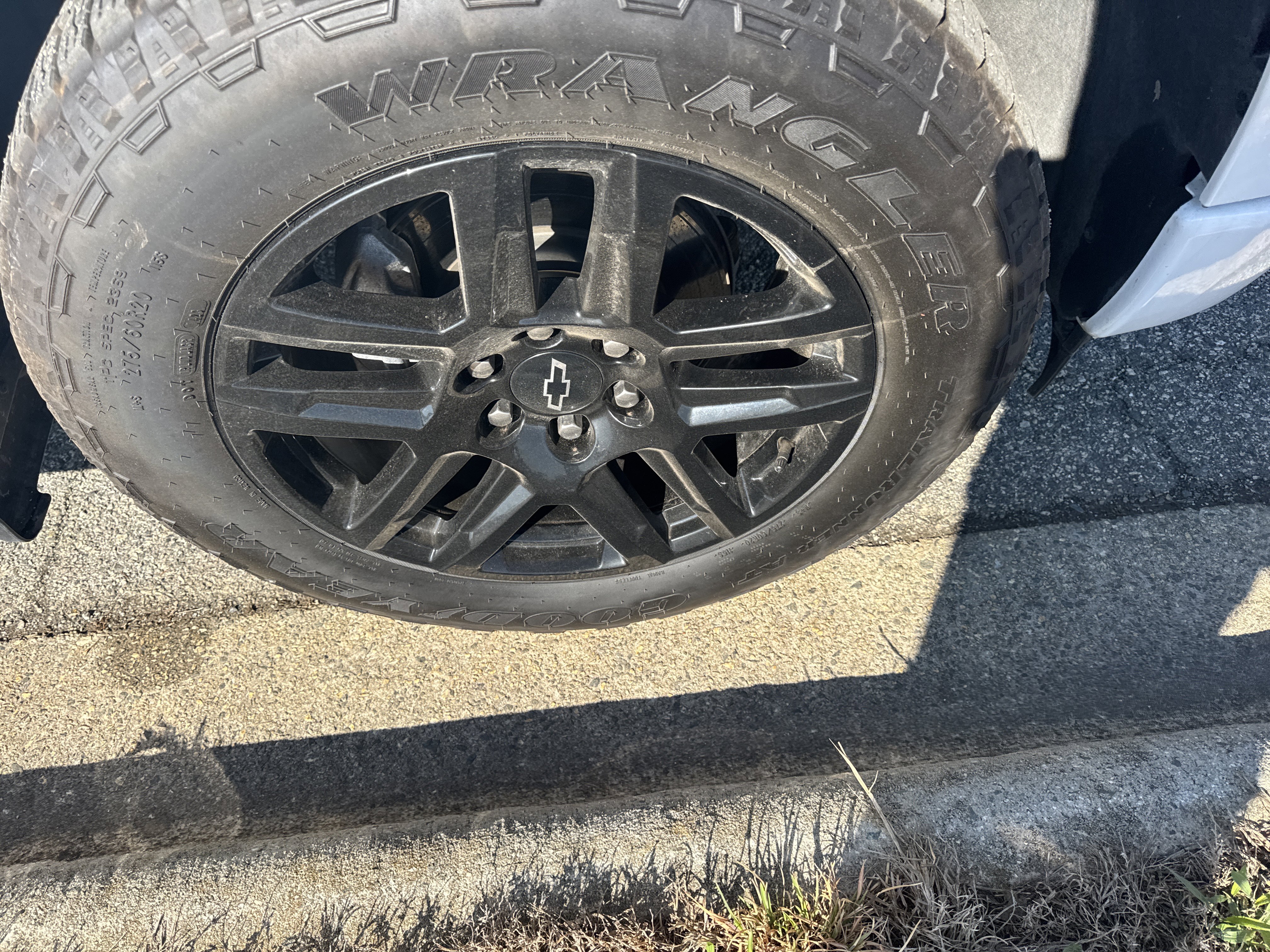 Used 2023 Chevrolet Silverado 1500 Custom image 12