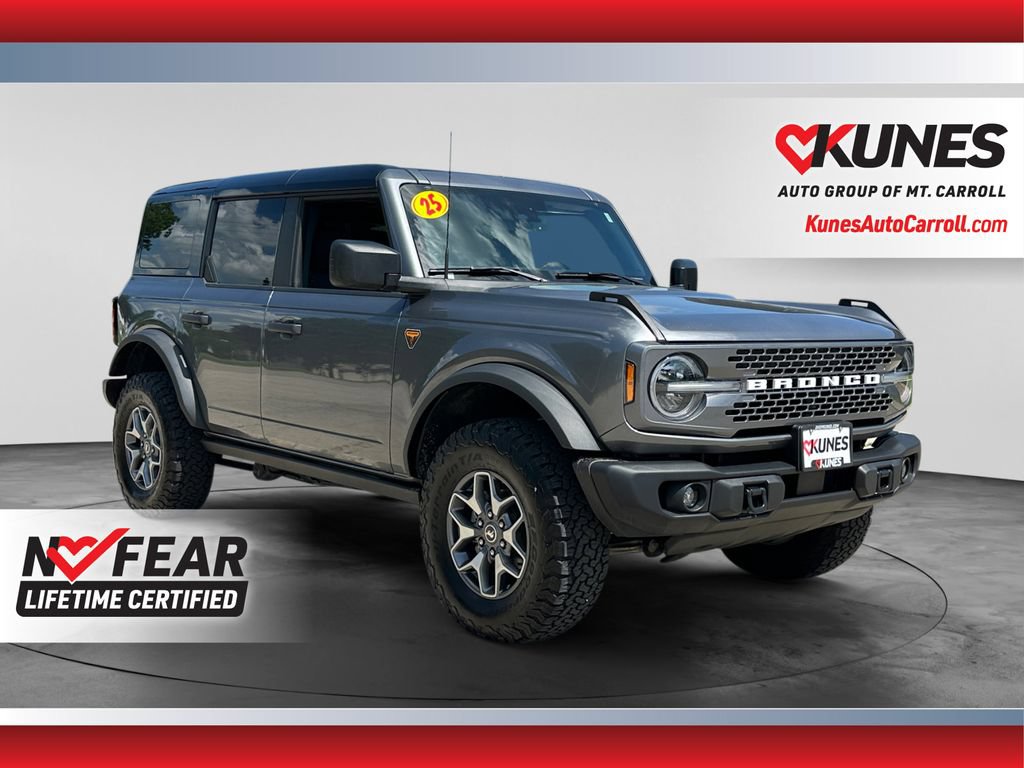 Used 2025 Ford Bronco Badlands AWD/4WD image 1