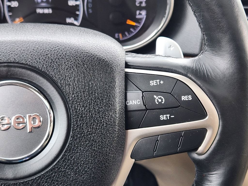 Used 2015 Jeep Grand Cherokee Limited w/ Luxury Group II image 20