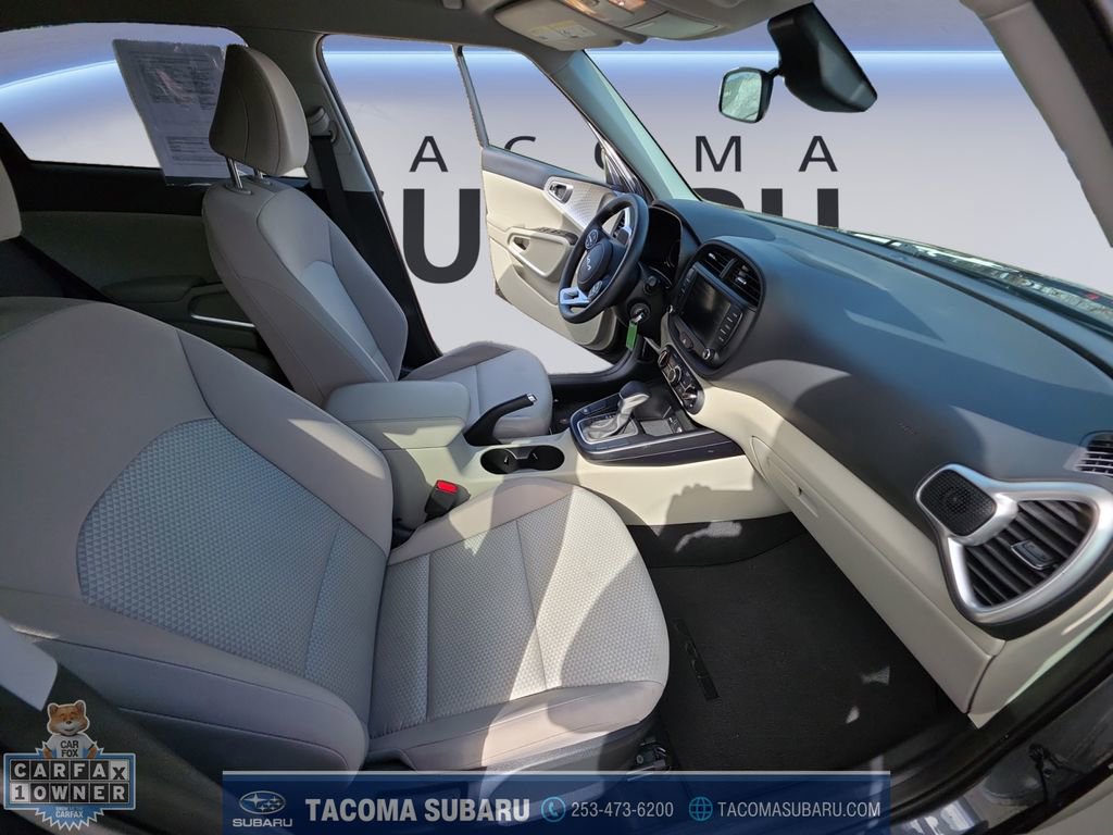 Used 2024 Kia Soul LX w/ Option Group 015 image 17