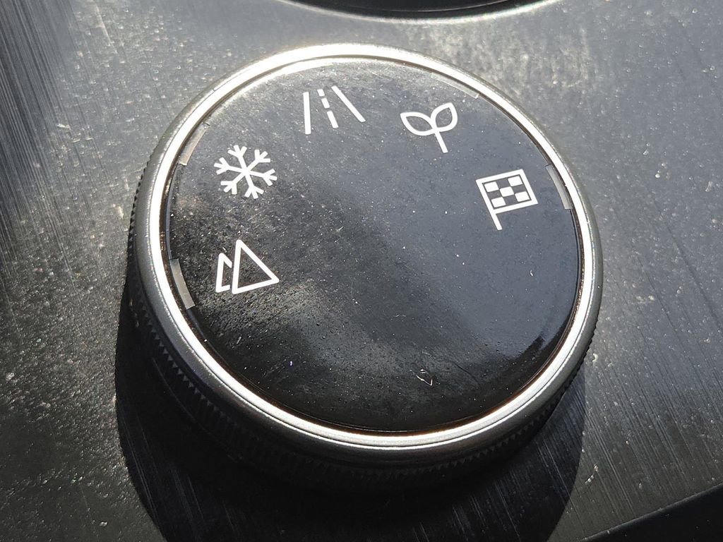 Used 2021 Nissan Rogue SL AWD/4WD image 34